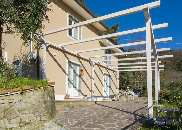 Il Paradiso By Interhome Nyaraló Massa e Cozzile