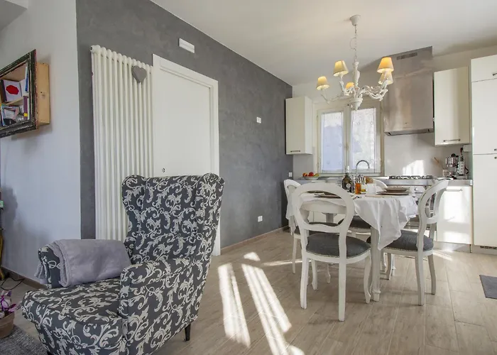Il Paradiso By Interhome Massa e Cozzile
